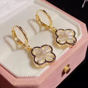 New! Alhambra 18 k Gold  plated Flower Earrings